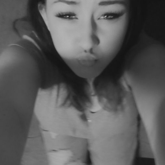 Meet your Posher, Hannah - Picture 5 of 8